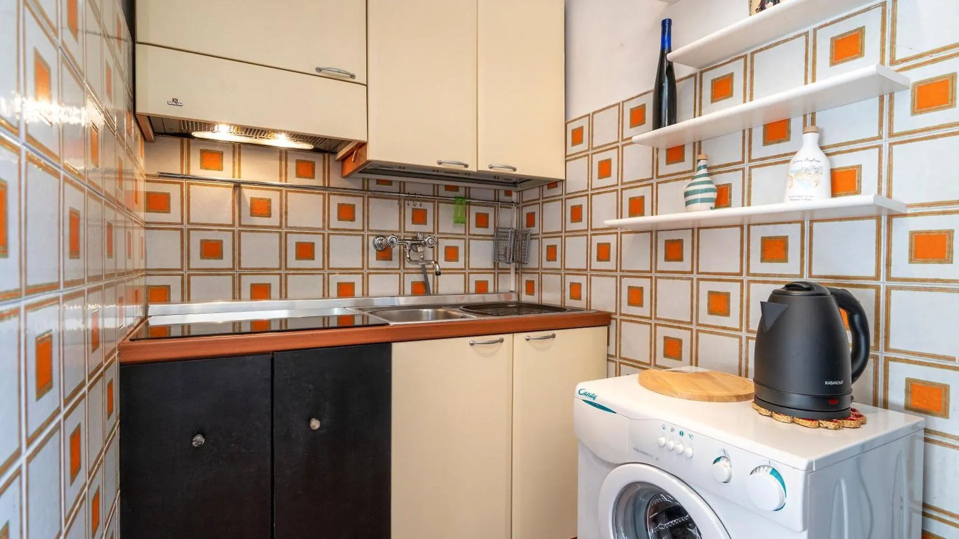 Cozy Studio Apartment Near Station - With Parking Bari Italy